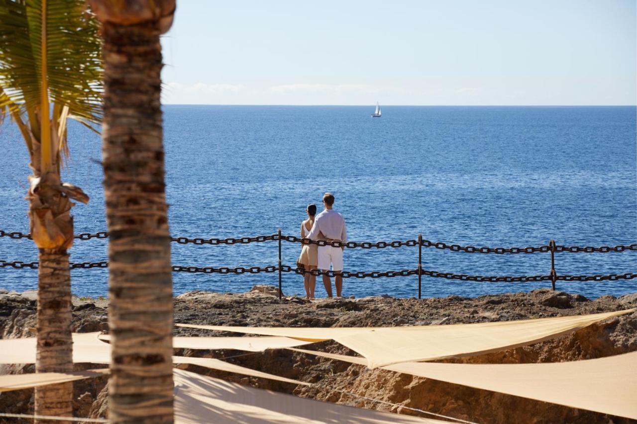Secrets Lanzarote Resort & Spa - Adults Only Пуэрто-Калеро Экстерьер фото View of the sea from the promenade